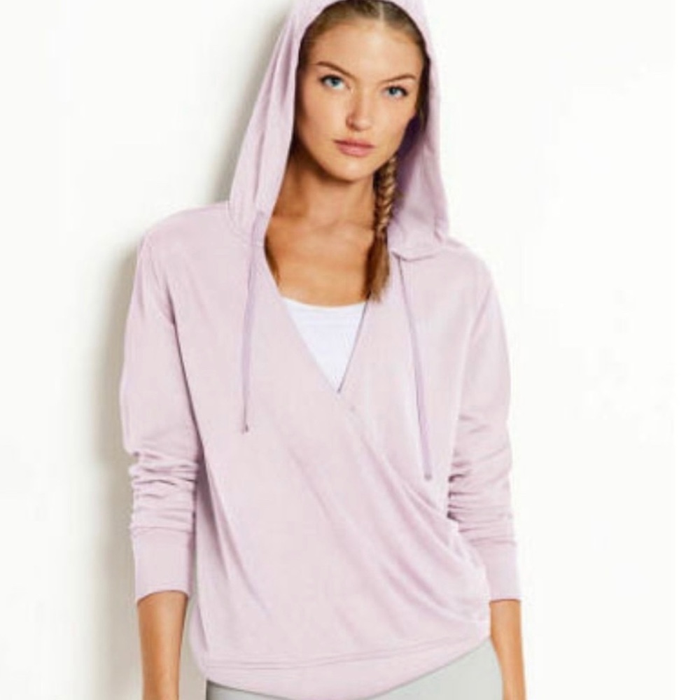 Victoria’s Secret long sleeve Pullover
